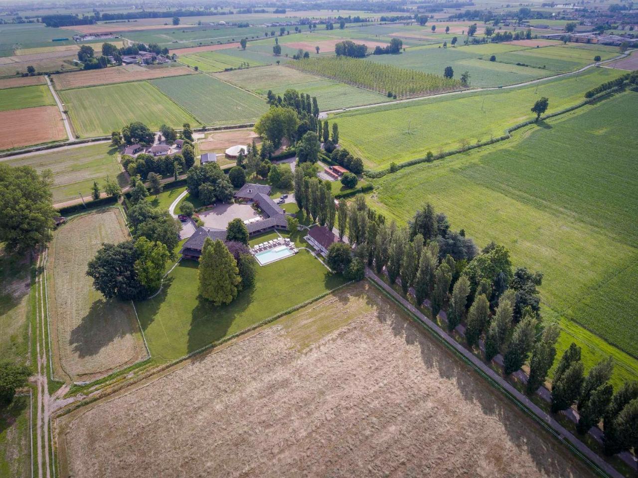 Agriturismo Tenuta "Il Cigno" Villanterio Екстер'єр фото